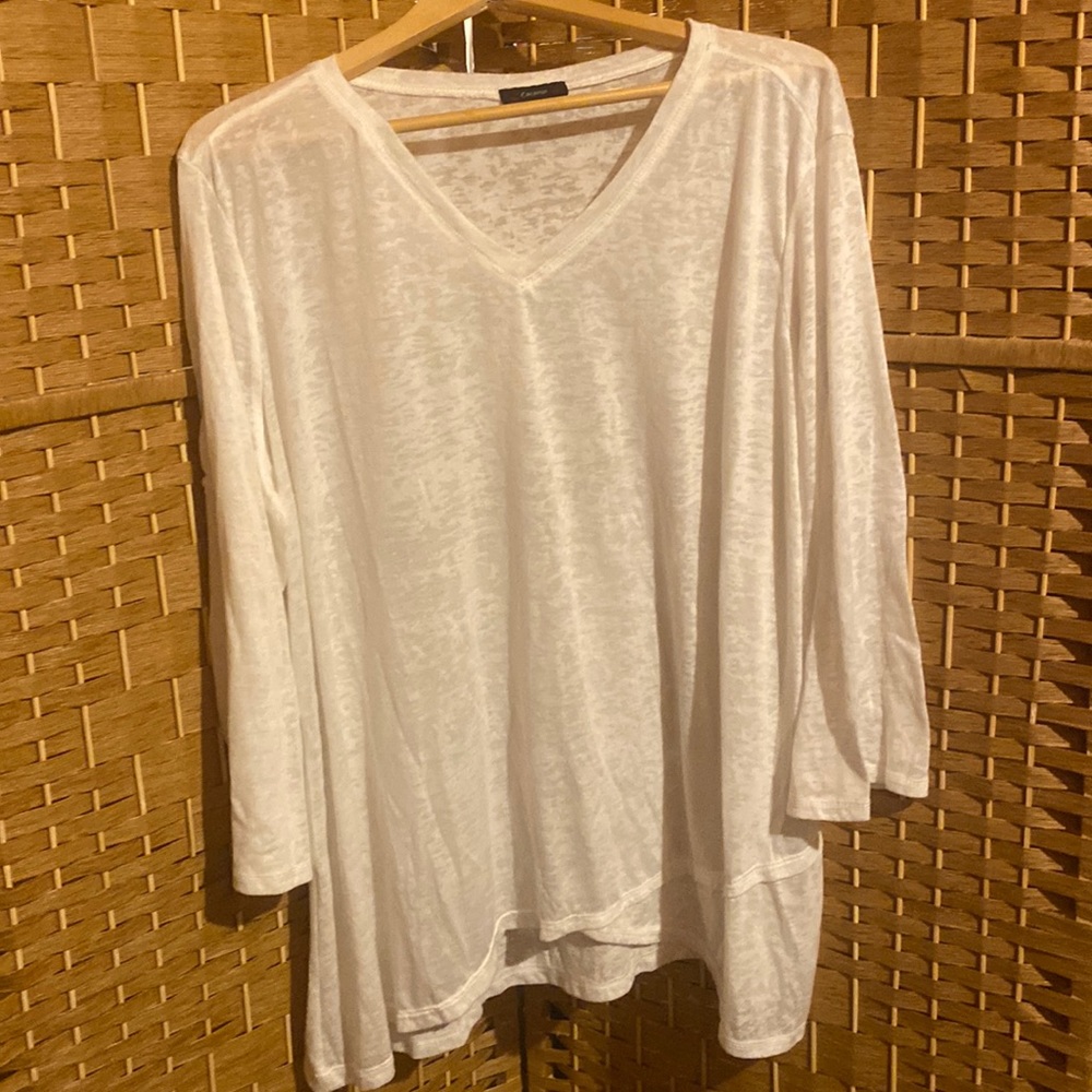 Women’s 3/4 length white top
